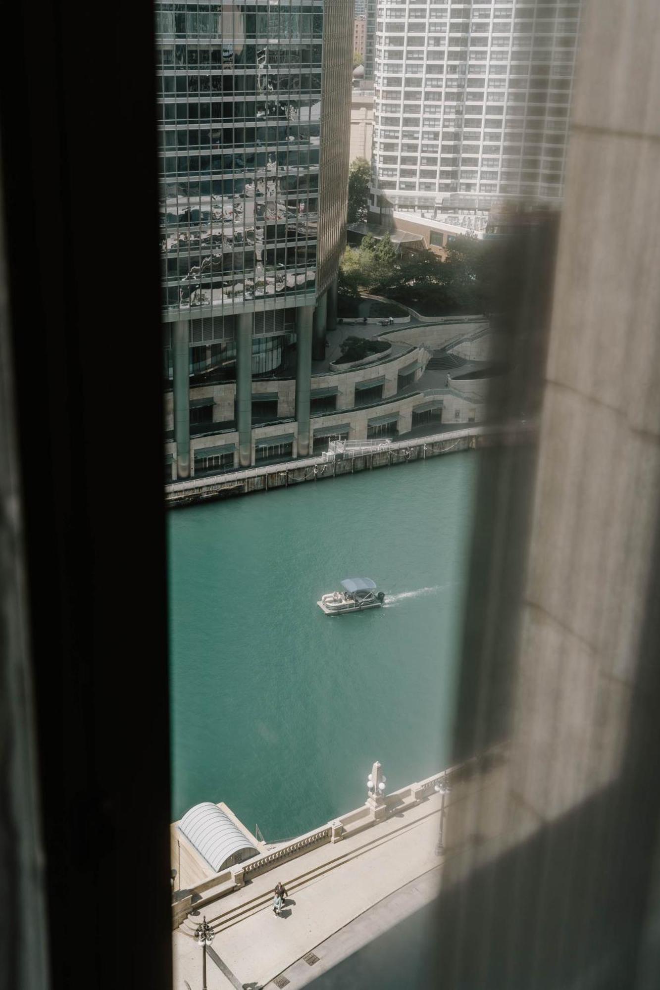 Club Quarters Hotel Wacker At Michigan, Chicago Bagian luar foto